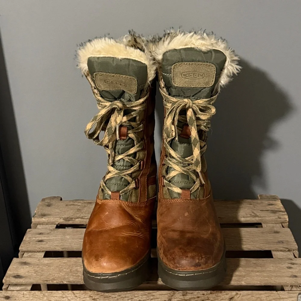 KEEN Tall Wapato Waterproof Lace Up Winter Snow boot Fisherman Core A27‎